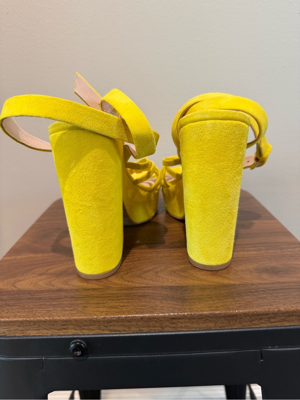 Kate Spade New York Glenn sandals canary yellow suede Chunky Platform Women’s 8 - Picture 3 of 11